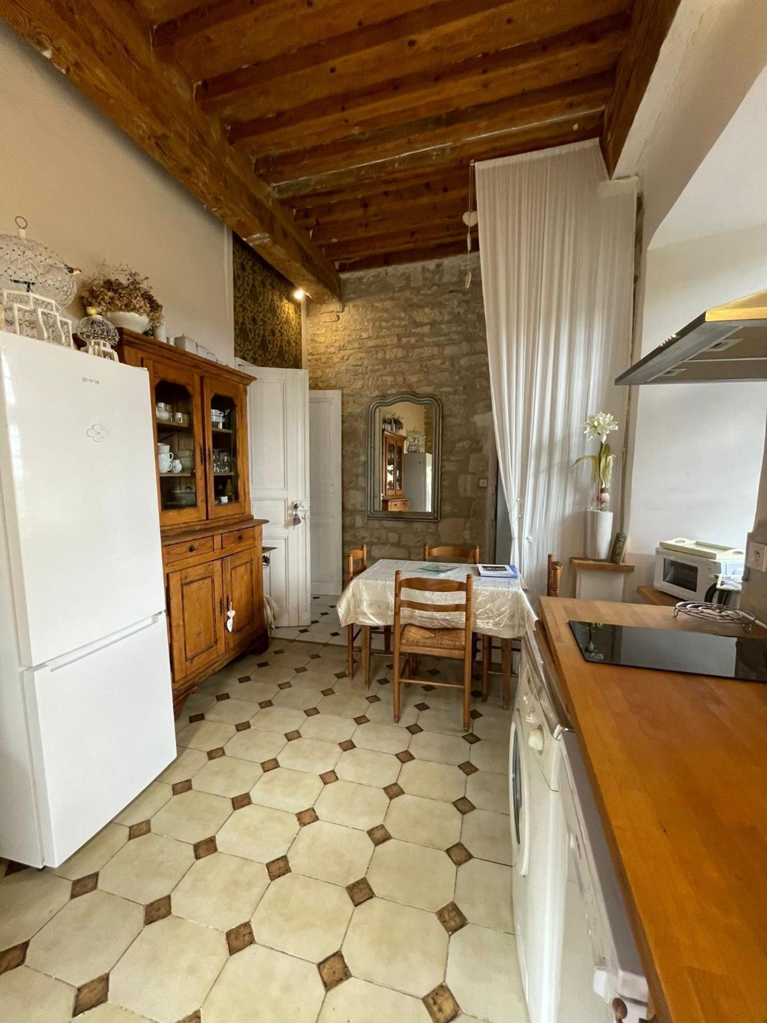 Appartement Spacieux Avec Deux Chambres Au Chateau Valence  Buitenkant foto