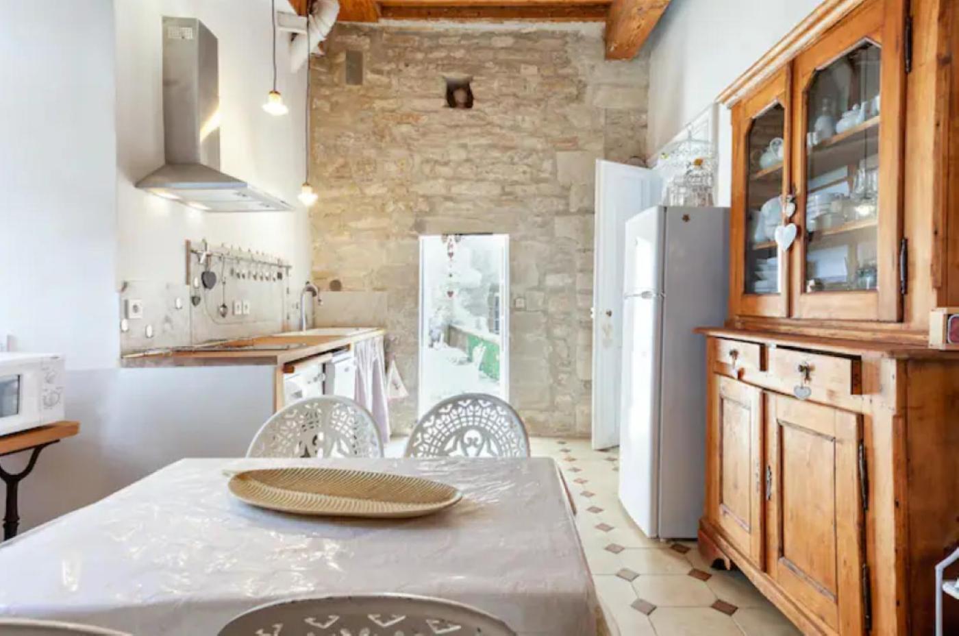 Appartement Spacieux Avec Deux Chambres Au Chateau Valence  Buitenkant foto